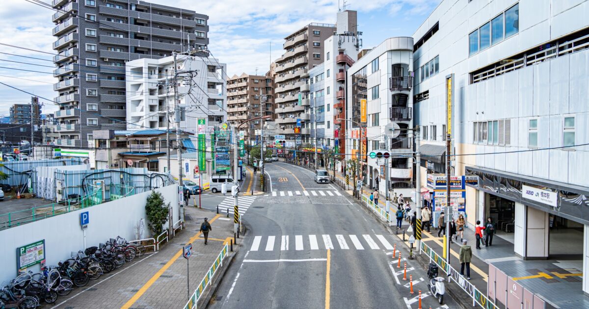 京王線橋本駅と駅前の街並み